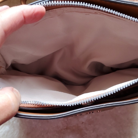 Nine West Tan and Black Crossbody Bag - Picture 7 of 13